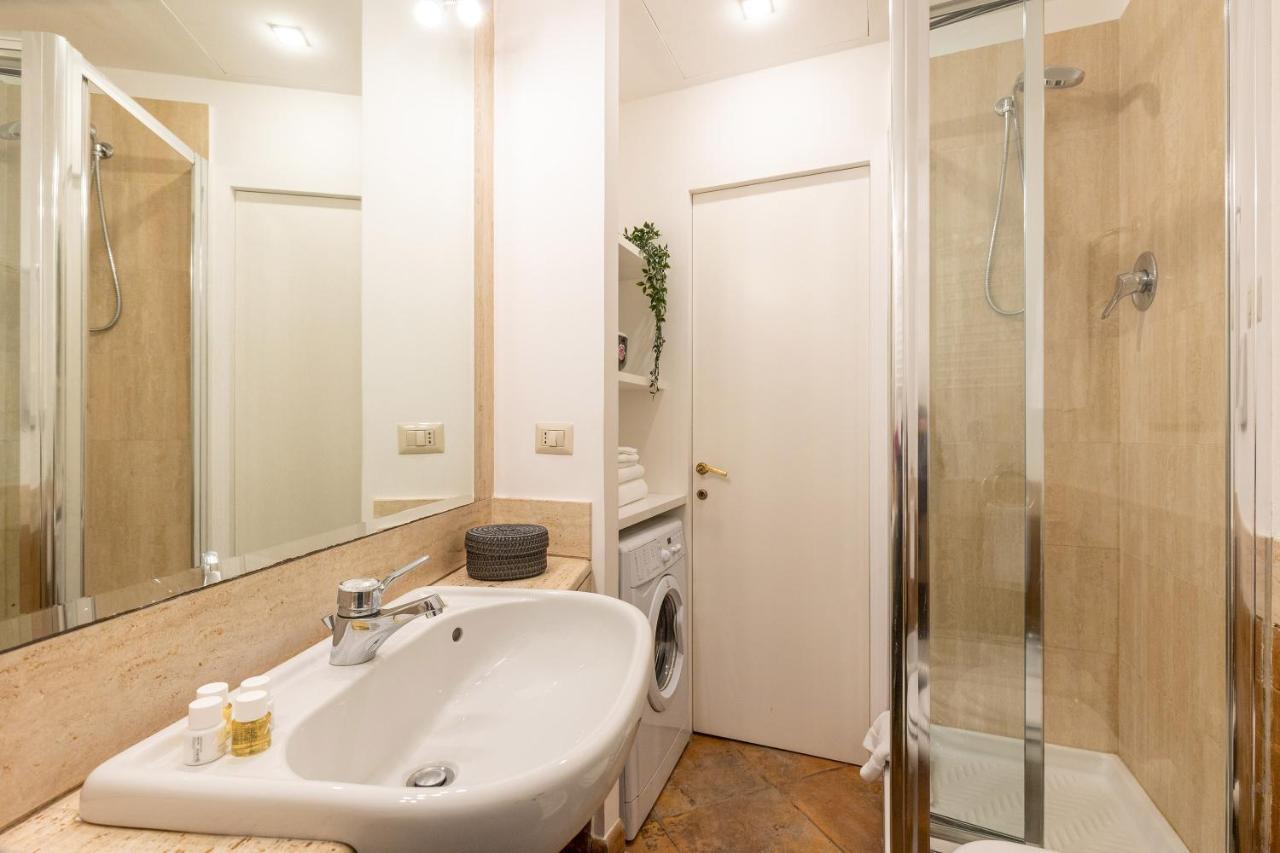 Rome As You Feel - Charming Loft Campitelli In Navona Dış mekan fotoğraf